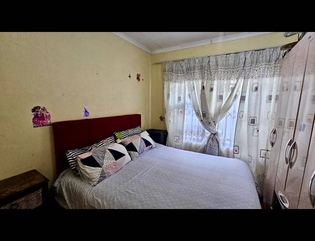 3 BEDROOM HOUSE FOR SALE IN VANDERBIJLPARK CE 4